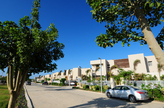 In installments over a period of up to 6 years buy a chalet in Hacienda Bay with an area of 225 m²